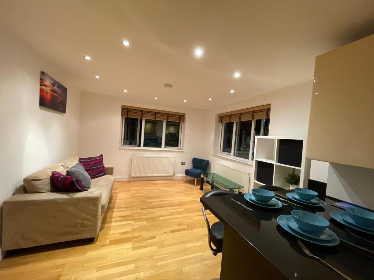 Beautiful & Luxurious Apartment In Richmond Richmond  Zewnętrze zdjęcie
