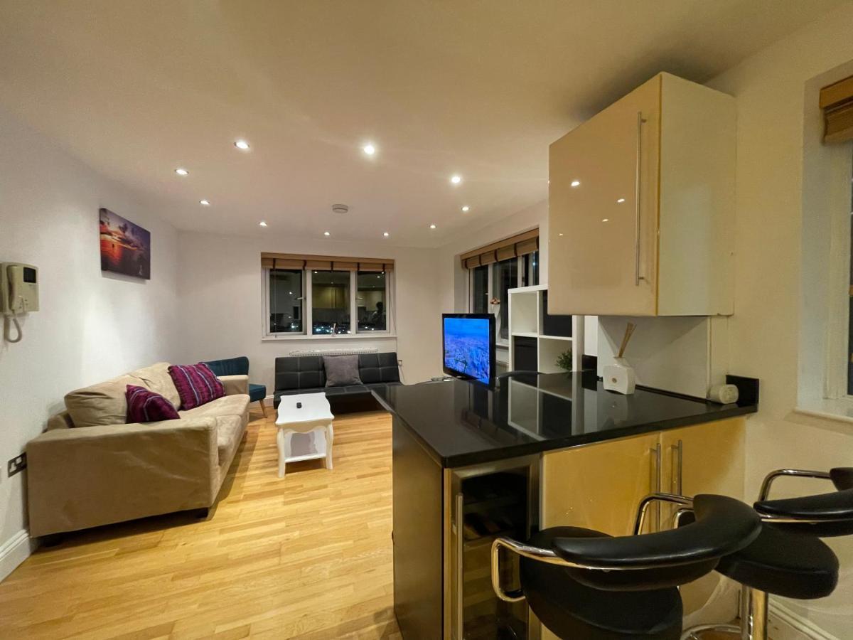 Beautiful & Luxurious Apartment In Richmond Richmond  Zewnętrze zdjęcie